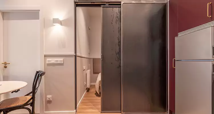We Fix Closet Sliding Door in Spring Hill, FL 