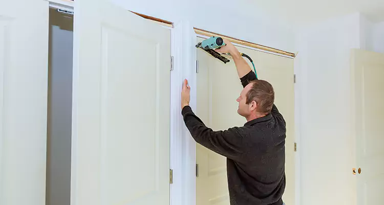 Top Rated Door Fixing ServiceFixing Garage Door Track in Spring Hill, FL